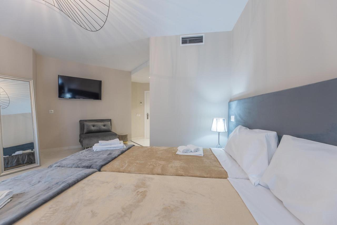 Hotel Residencia Deportiva Rozarossa Estepona Exteriér fotografie