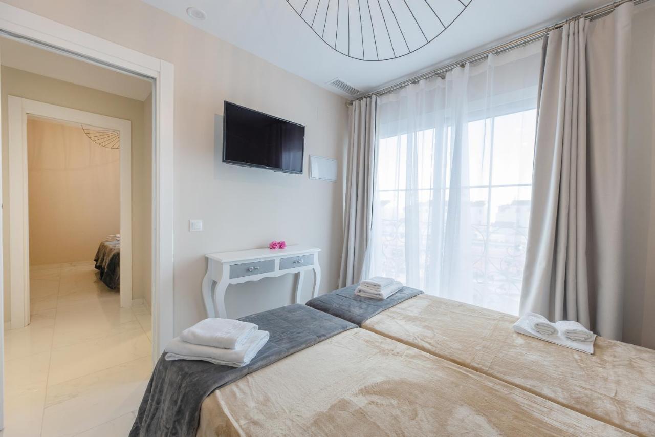 Hotel Residencia Deportiva Rozarossa Estepona Exteriér fotografie